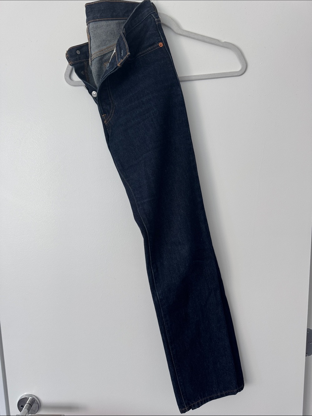 Levi’s 501 Dark Wash Button Fly Jeans – Women’s 25x30